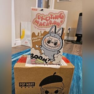 popmart Labubu macaron
